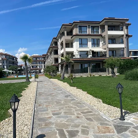 Velaria Apartment *